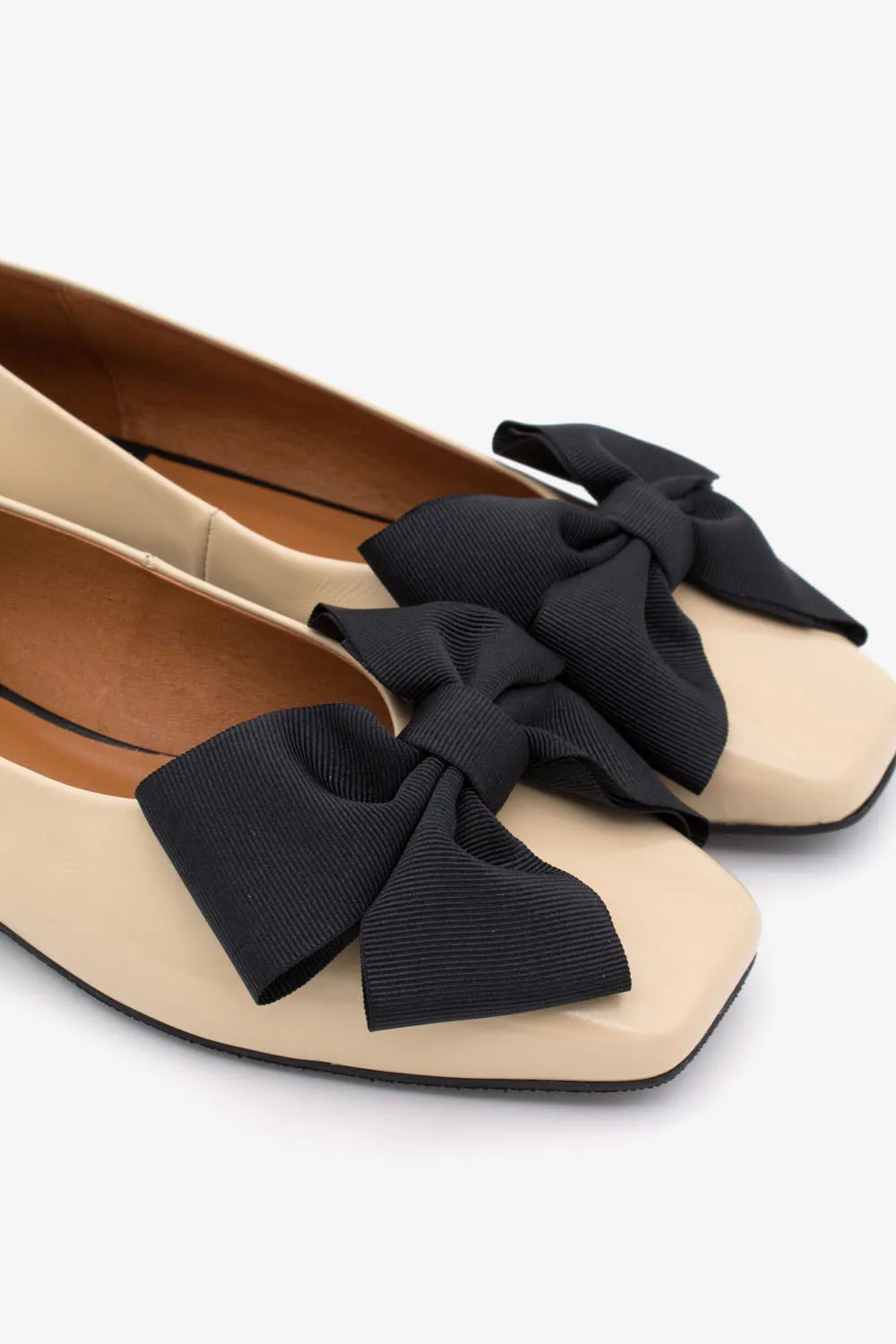 Angel Alarcon Cream Big Bow Pump|24630535C