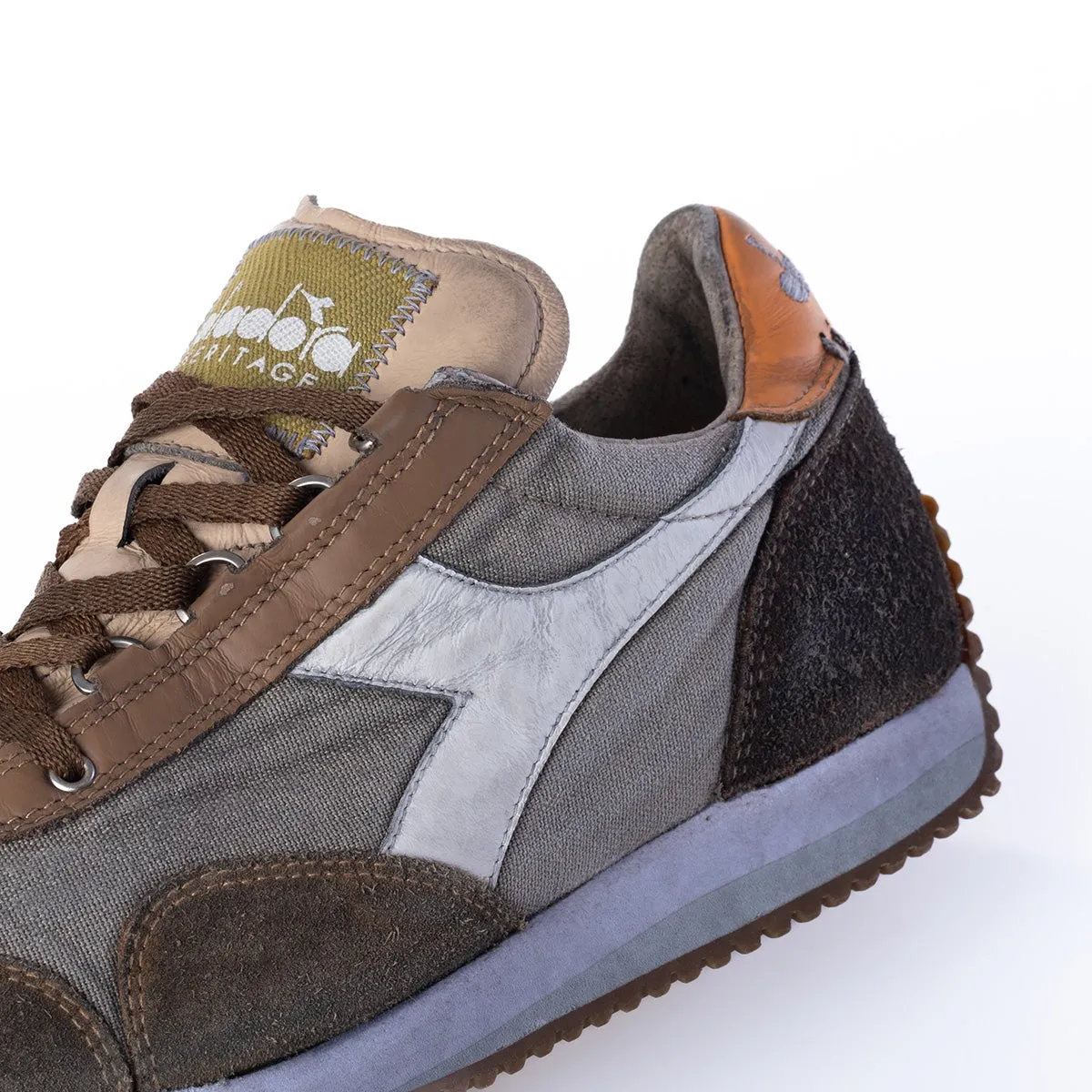 DIADORA HERITAGE EQUIPE DIRTY STONE WASHED EVO BEIGE LEATHER