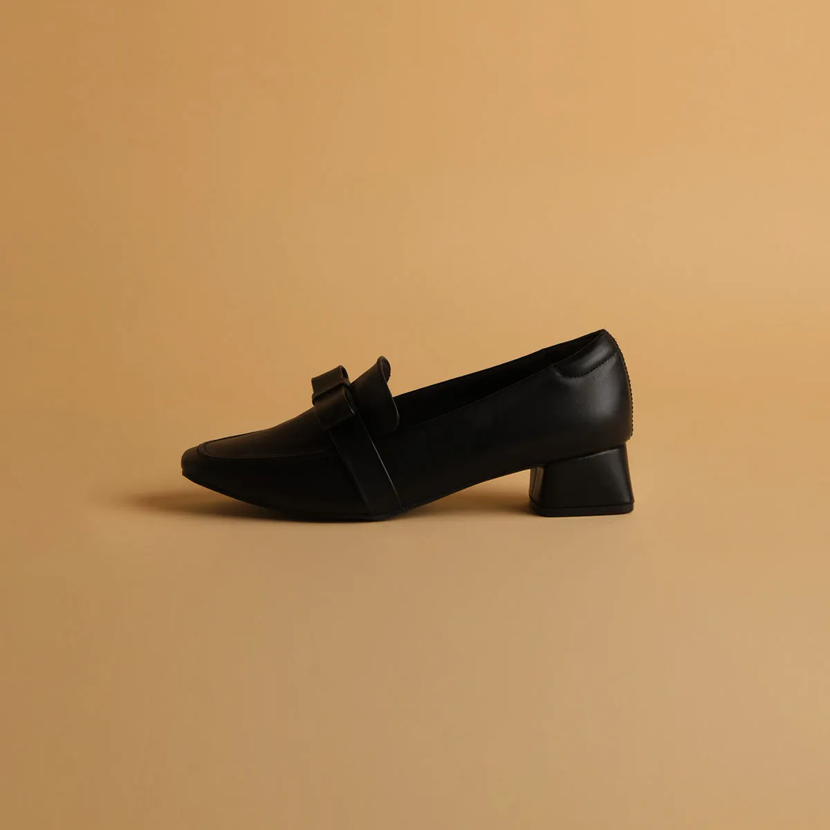 Ellen Solid Pumps