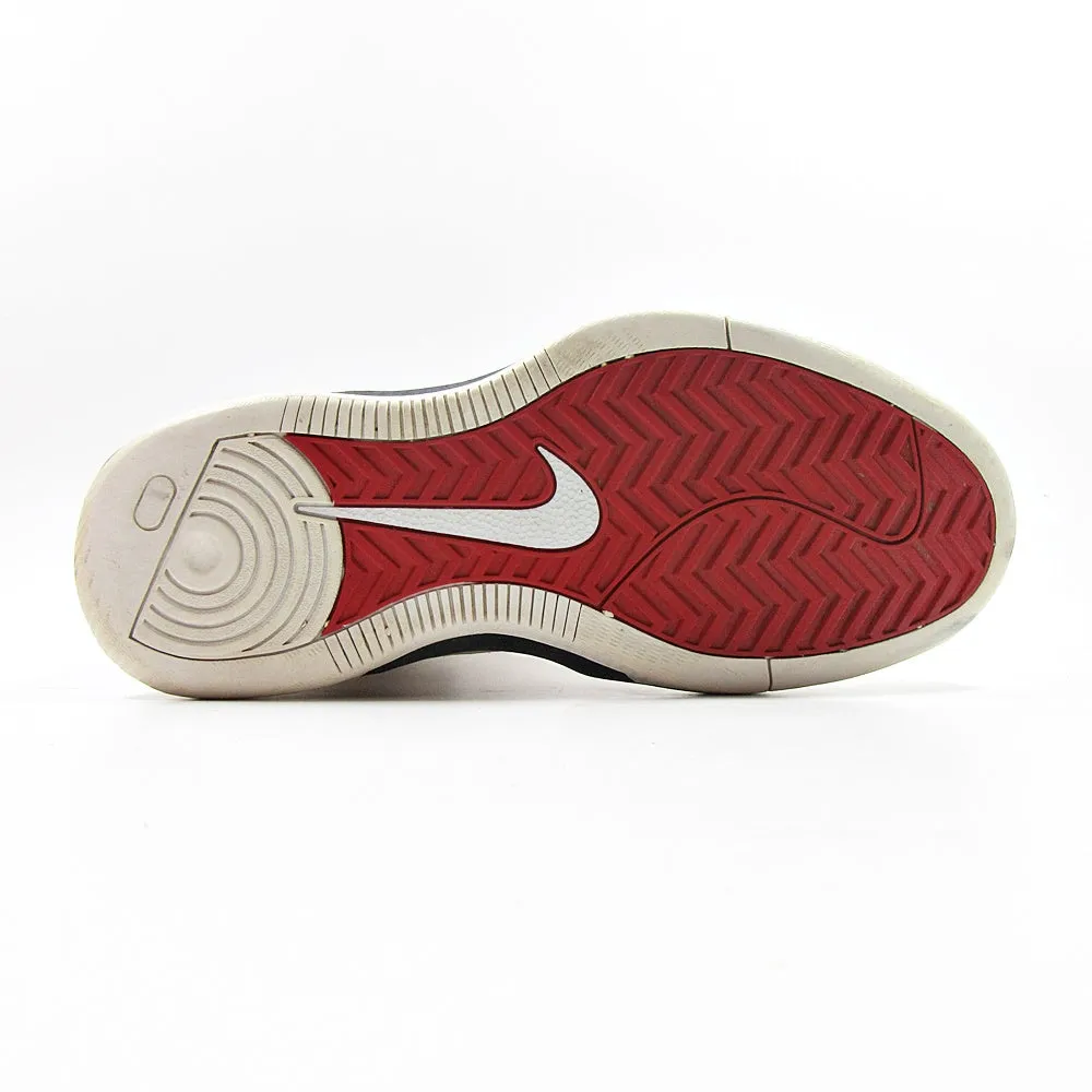 NIKE Fresh