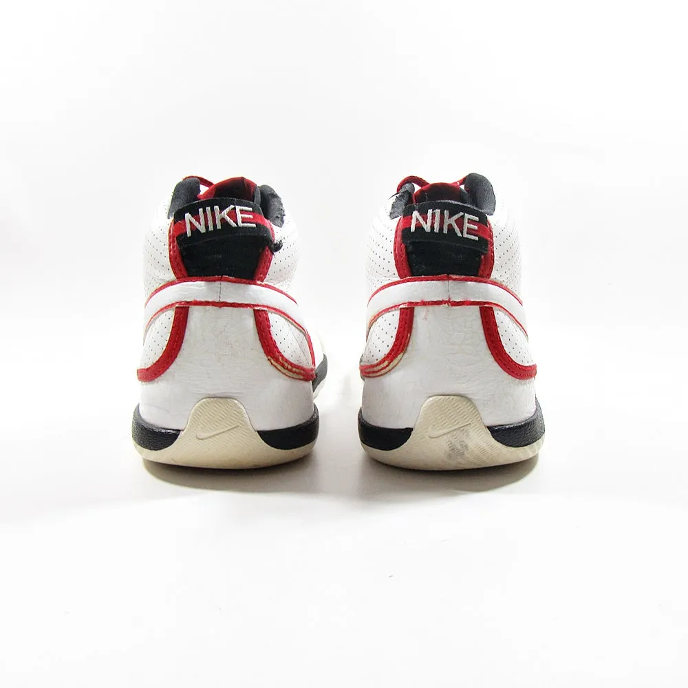 NIKE Fresh
